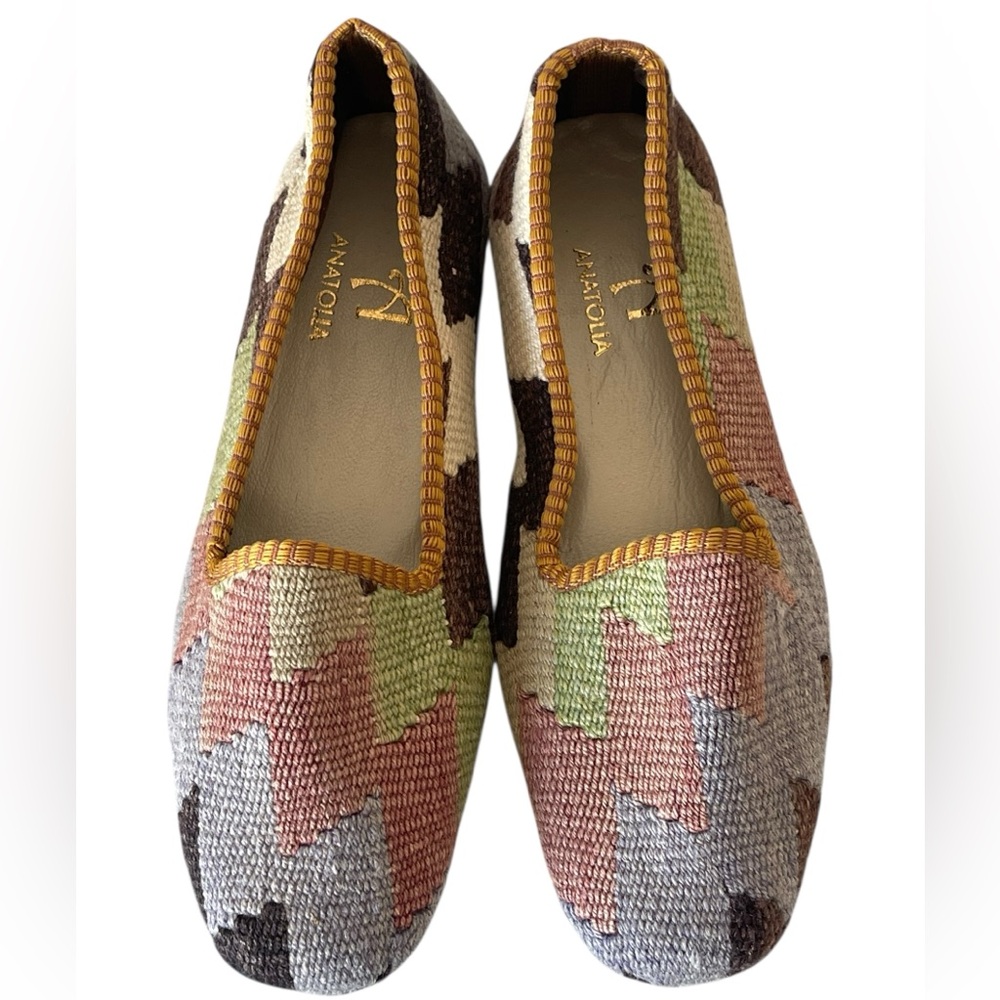 Anatolia women's handmade wool kilim loafers with leather soles in size 38